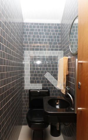 Casa à venda com 210m², 3 quartos e 3 vagasLavabo