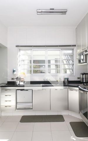 Casa à venda com 210m², 3 quartos e 3 vagasCozinha