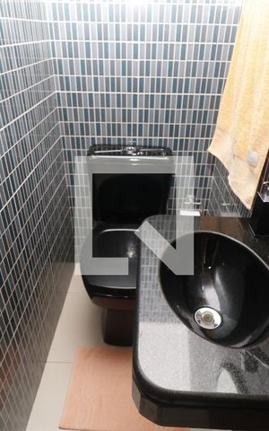 Casa à venda com 210m², 3 quartos e 3 vagasLavabo