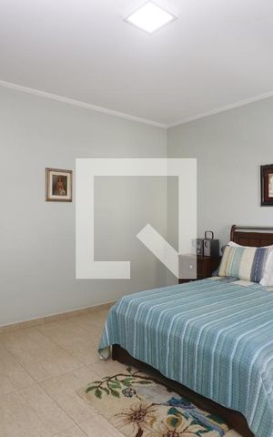 Casa à venda com 210m², 3 quartos e 3 vagasQuarto 1 - Suíte