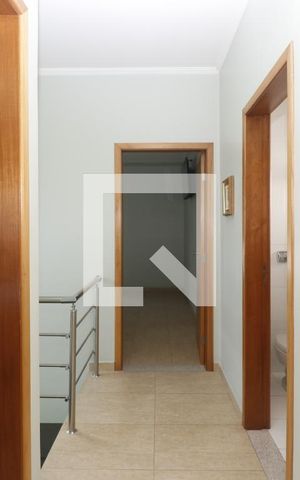 Casa à venda com 210m², 3 quartos e 3 vagasHall
