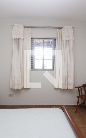 Casa à venda com 210m², 3 quartos e 3 vagasQuarto 4 - Edícula