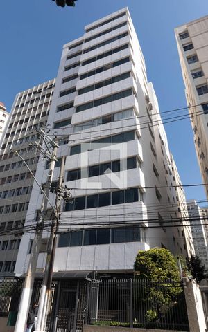 Apartamento à venda com 367m², 5 quartos e 3 vagas Apartamento à venda com 367m², 5 quartos e 3 vagasFachada