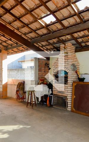 Casa à venda com 300m², 2 quartos e 3 vagasChurrasqueira