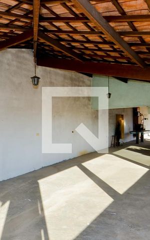 Casa à venda com 300m², 2 quartos e 3 vagasVaranda 