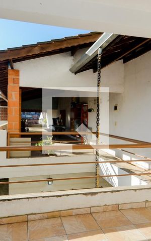 Casa à venda com 300m², 2 quartos e 3 vagasVaranda 
