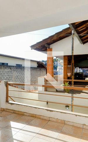 Casa à venda com 300m², 2 quartos e 3 vagasVaranda 