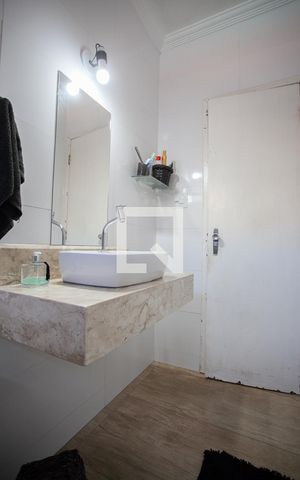 Casa à venda com 120m², 3 quartos e 3 vagasBanheiro Social