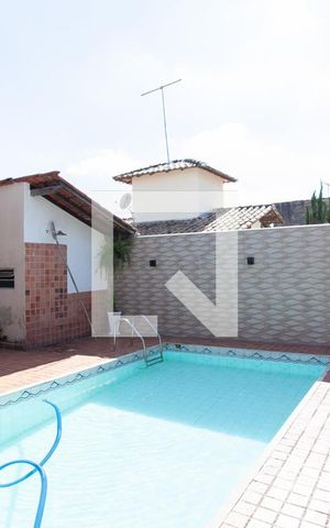 Casa à venda com 120m², 3 quartos e 3 vagasPiscina
