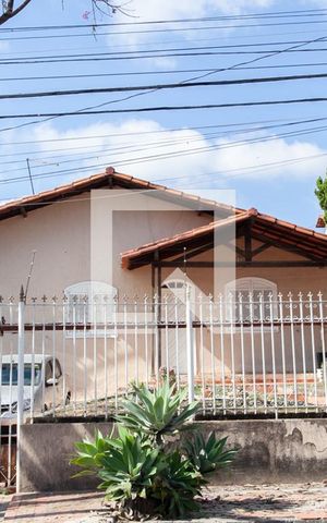 Casa à venda com 120m², 3 quartos e 3 vagasFachada