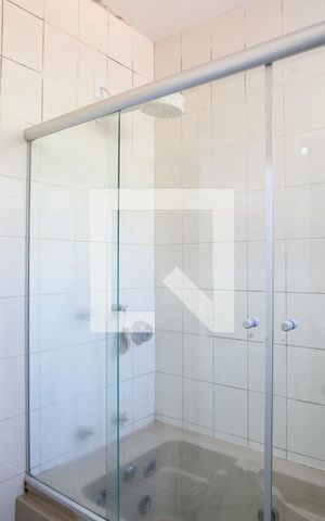 Casa à venda com 120m², 3 quartos e 3 vagasBanheiro da Suíte