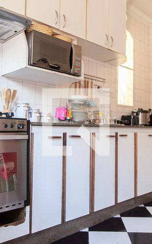 Casa à venda com 120m², 3 quartos e 3 vagasCozinha - Armários