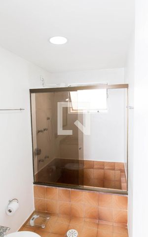Apartamento para alugar com 74m², 3 quartos e 1 vagaBanheiro