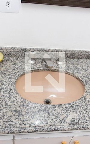 Apartamento para alugar com 74m², 3 quartos e 1 vagaBanheiro