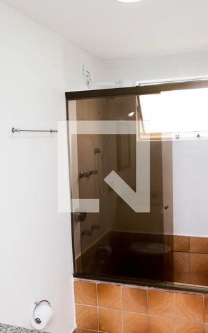 Apartamento para alugar com 74m², 3 quartos e 1 vagaBanheiro