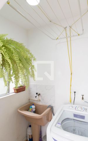 Apartamento para alugar com 74m², 3 quartos e 1 vagaÁrea de Serviço