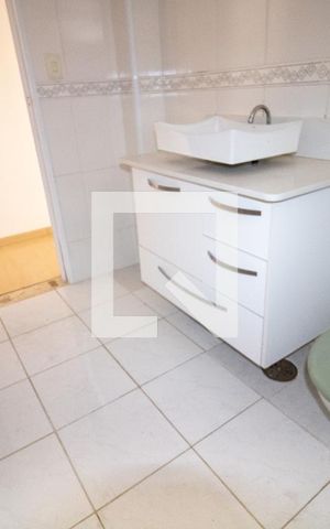 Apartamento à venda com 62m², 1 quarto e sem vaga Apartamento à venda com 62m², 1 quarto e sem vagaBanheiro