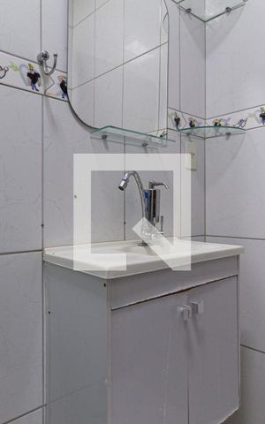 Casa à venda com 240m², 3 quartos e 3 vagasBanheiro da suíte 3