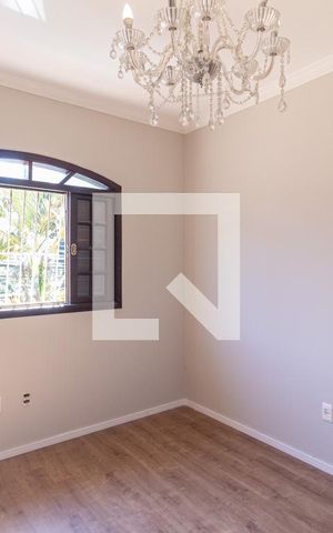 Casa à venda com 240m², 3 quartos e 3 vagasSuíte 2