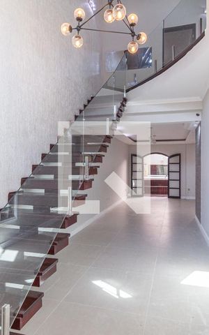 Casa à venda com 240m², 3 quartos e 3 vagasSala