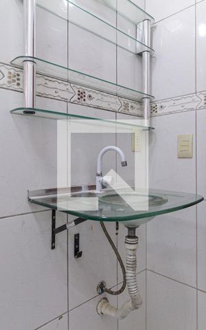 Casa à venda com 240m², 3 quartos e 3 vagasBanheiro da suíte 2