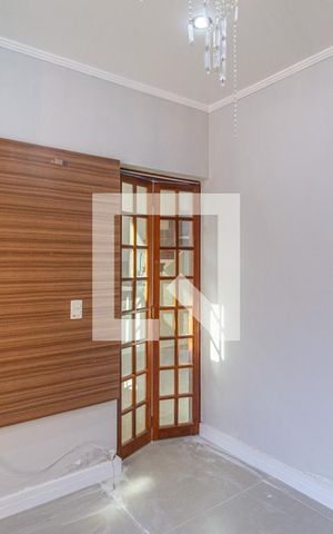 Casa à venda com 240m², 3 quartos e 3 vagasSala de TV