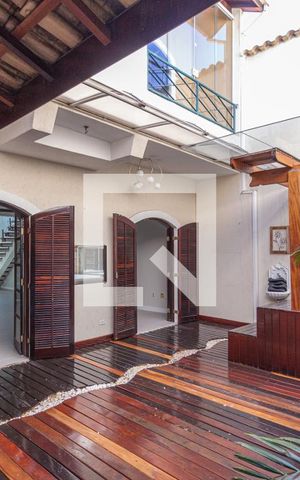 Casa à venda com 240m², 3 quartos e 3 vagasQuintal