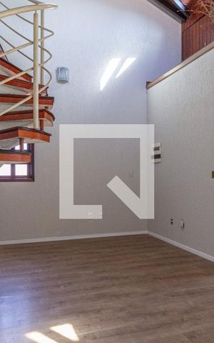 Casa à venda com 240m², 3 quartos e 3 vagasCorredor