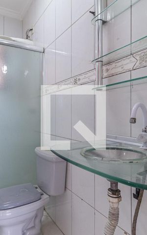 Casa à venda com 240m², 3 quartos e 3 vagasBanheiro da suíte 2