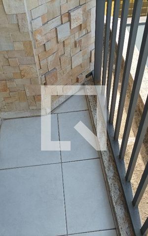 Casa à venda com 200m², 3 quartos e 6 vagas Casa à venda com 200m², 3 quartos e 6 vagasVaranda quarto 01