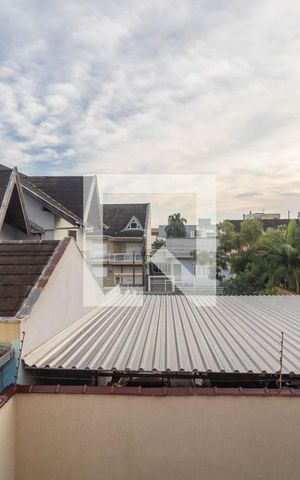 Casa à venda com 240m², 4 quartos e 2 vagas Casa à venda com 240m², 4 quartos e 2 vagasQuarto 2-Vista