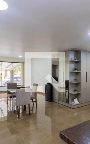 Casa à venda com 240m², 4 quartos e 2 vagas Casa à venda com 240m², 4 quartos e 2 vagasCozinha