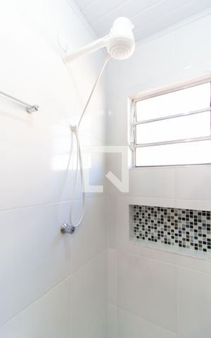 Casa para alugar com 27m², 1 quarto e sem vagaBanheiro