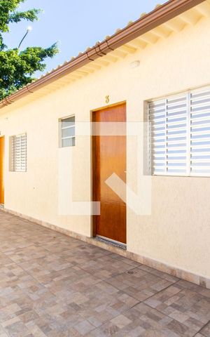 Casa para alugar com 27m², 1 quarto e sem vagaFachada da casa