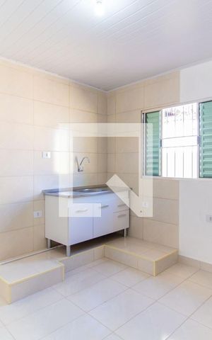 Casa para alugar com 27m², 1 quarto e sem vagaSala/Quarto