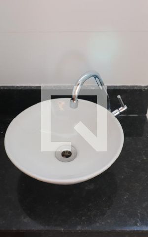 Apartamento para alugar com 30m², 1 quarto e sem vagaBanheiro