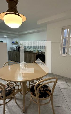 Casa de condomínio à venda com 278m², 4 quartos e 2 vagas Casa de condomínio à venda com 278m², 4 quartos e 2 vagasCozinha