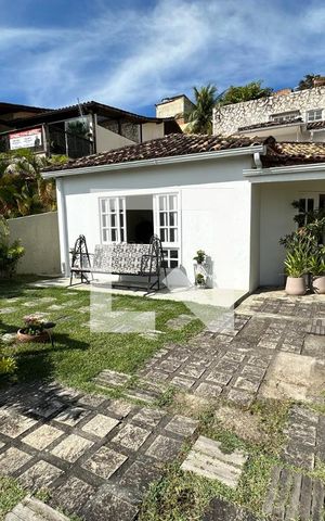 Casa de condomínio à venda com 278m², 4 quartos e 2 vagas Casa de condomínio à venda com 278m², 4 quartos e 2 vagasVaranda da Sala