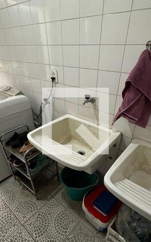 Casa de condomínio à venda com 278m², 4 quartos e 2 vagas Casa de condomínio à venda com 278m², 4 quartos e 2 vagasÁrea de Serviço