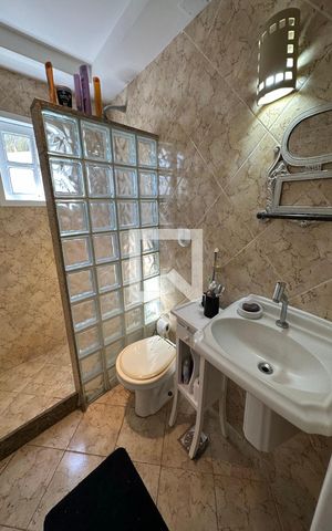 Casa de condomínio à venda com 278m², 4 quartos e 2 vagas Casa de condomínio à venda com 278m², 4 quartos e 2 vagasBanheiro da Suíte 1