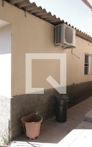 Casa à venda com 294m², 2 quartos e 2 vagasQuintal