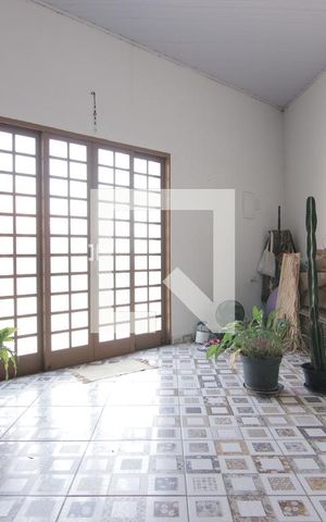 Casa à venda com 294m², 2 quartos e 2 vagasSala 2