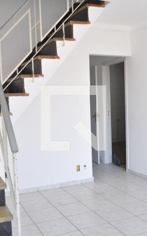 Casa para alugar com 120m², 3 quartos e 2 vagasSala