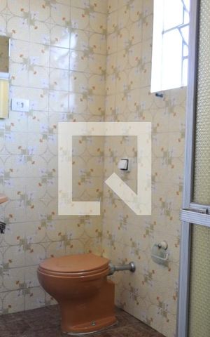 Casa para alugar com 120m², 3 quartos e 2 vagasBanheiro 1