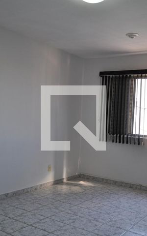 Casa para alugar com 120m², 3 quartos e 2 vagasQuarto 2