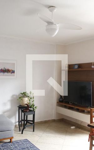 Apartamento para alugar com 75m², 2 quartos e 1 vagaSala