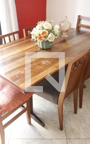 Apartamento para alugar com 75m², 2 quartos e 1 vagaSala