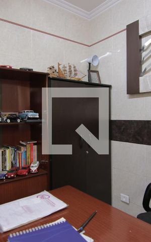 Casa à venda com 360m², 5 quartos e 4 vagasEscritório