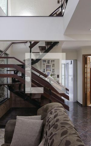 Casa à venda com 360m², 5 quartos e 4 vagasSala