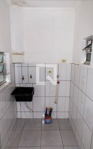 Casa à venda com 253m², 4 quartos e 2 vagas Casa à venda com 253m², 4 quartos e 2 vagasÁrea de Serviço 2